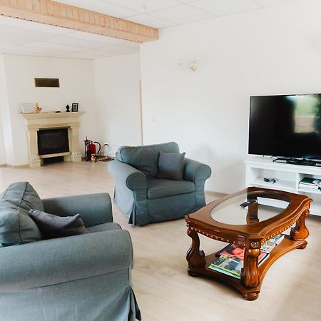 Konrad Family Guesthouse كوريسارِ المظهر الخارجي الصورة