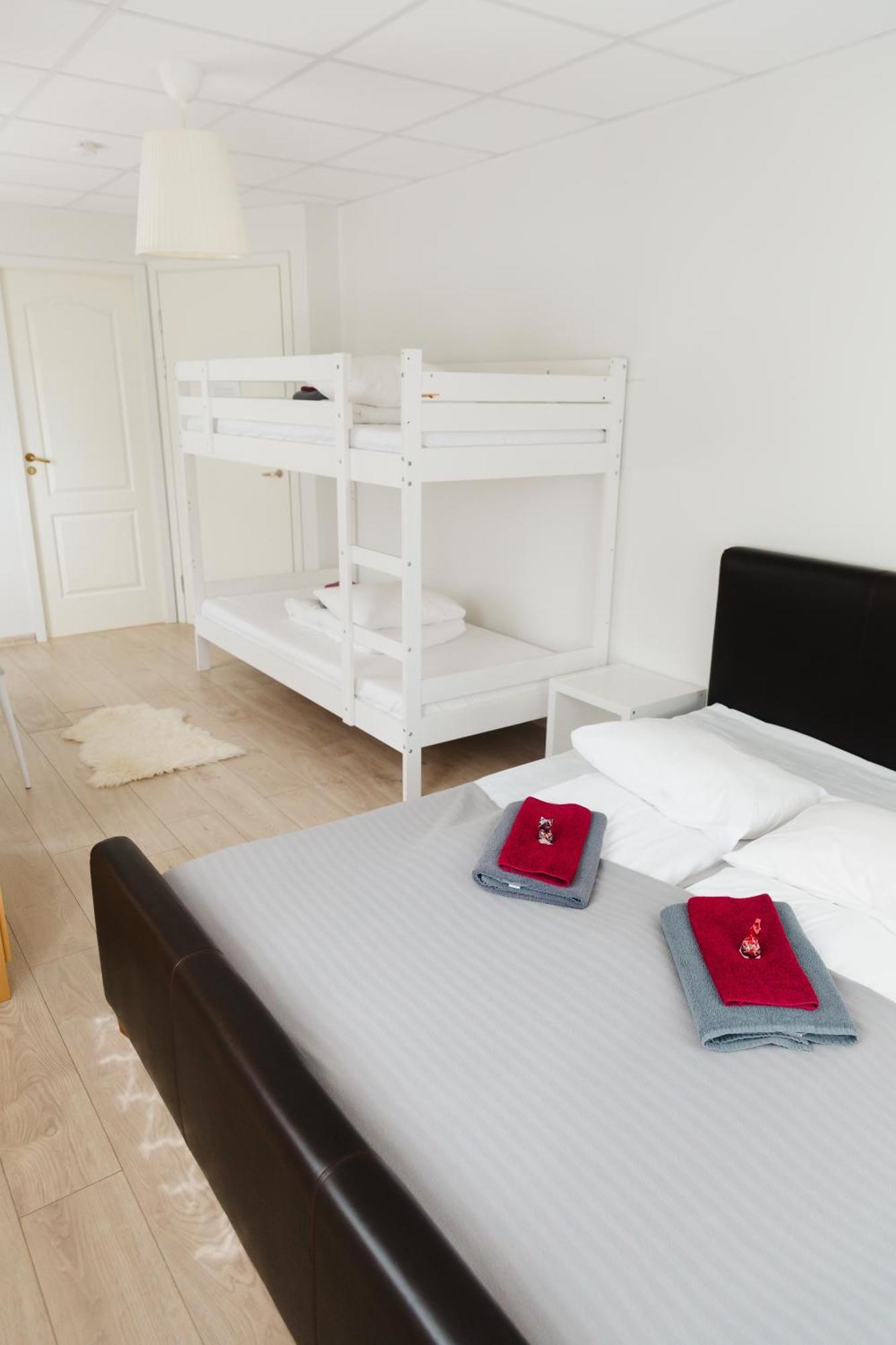 Konrad Family Guesthouse كوريسارِ المظهر الخارجي الصورة