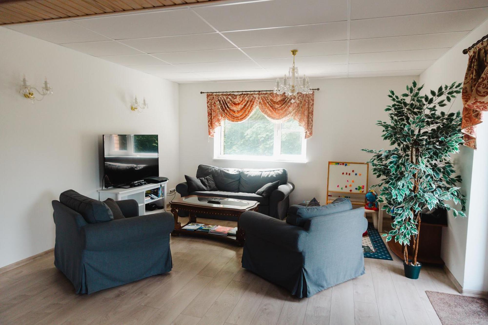 Konrad Family Guesthouse كوريسارِ المظهر الخارجي الصورة