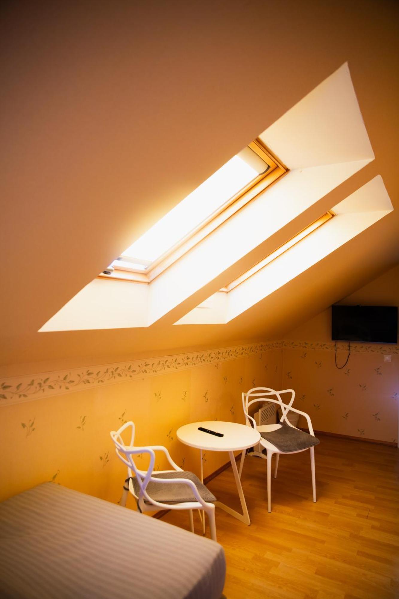 Konrad Family Guesthouse كوريسارِ الغرفة الصورة