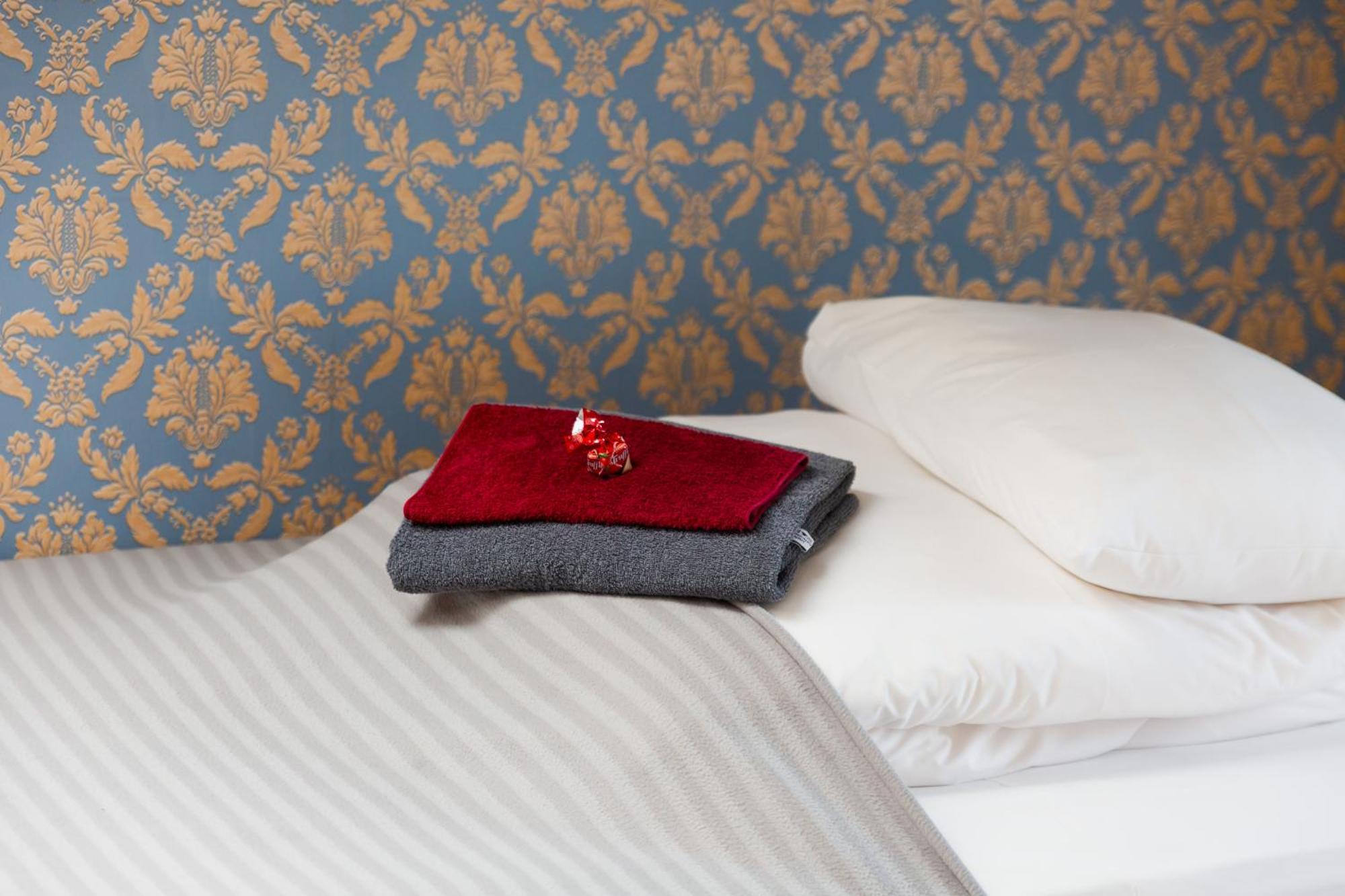 Konrad Family Guesthouse كوريسارِ الغرفة الصورة